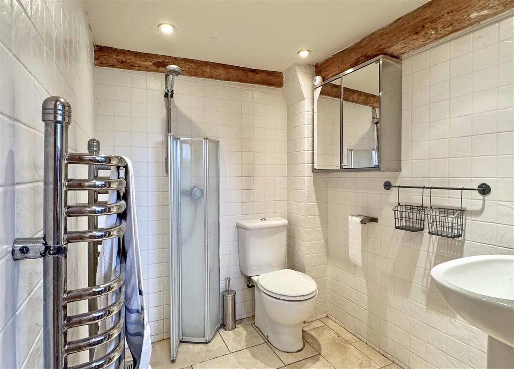 Granary Shower Room.jpg