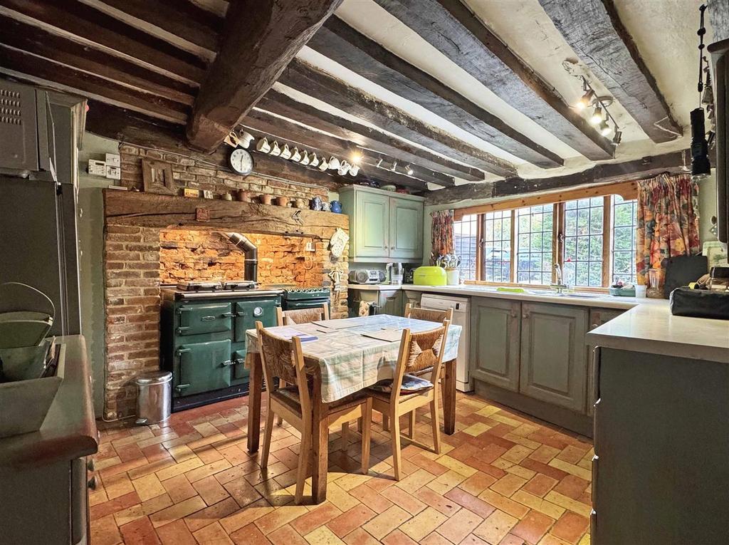 Kitchen.jpg