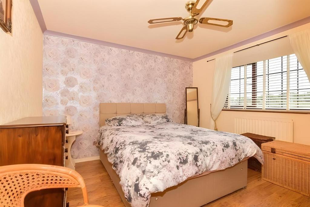 Bedroom.jpg