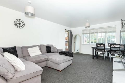 2 bedroom flat for sale, Lamorna Grove, Worthing