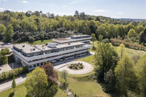 2 bedroom apartment for sale, Deepdene Avenue, Dorking