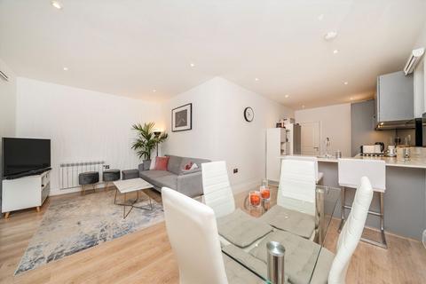1 bedroom flat to rent, Gunnersbury Avenue, London W5