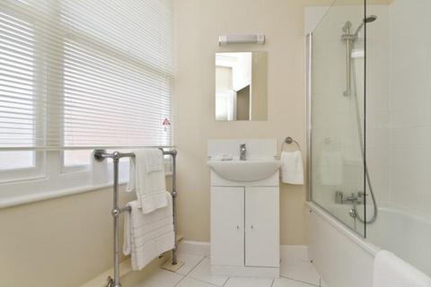 1 bedroom apartment to rent, Hill Street, London, Greater London, Mayfair, W1J