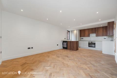 2 bedroom flat for sale, 58 Roman Way, London, N7