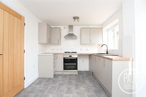 25 Abbeydale, Carlton Colville, Lowestoft, NR33 8WJ