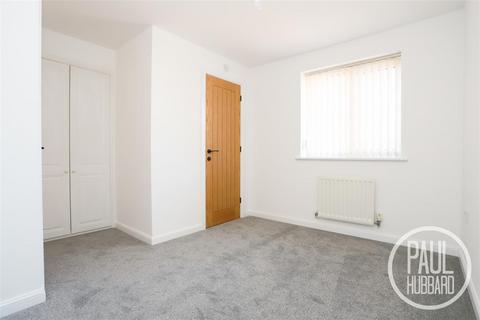 25 Abbeydale, Carlton Colville, Lowestoft, NR33 8WJ
