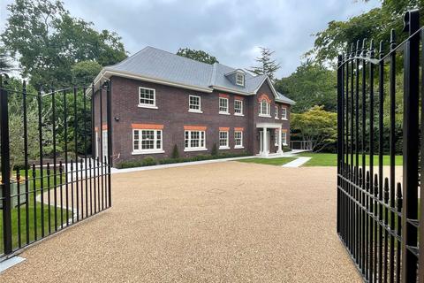 5 bedroom detached house for sale, Moor Park Gardens, Kingston Upon Thames