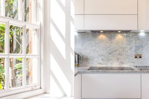 1 bedroom flat for sale, Vitali Close, Roehampton, London, SW15