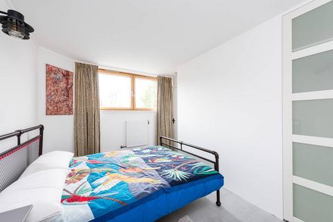 2 bedroom flat to rent, World's End Estate, Chelsea, London, SW10