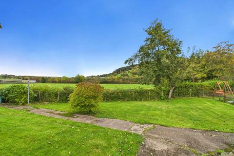 undefined, Carno, Caersws