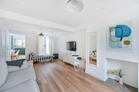 undefined, Cleveland Road, New Malden, KT3
