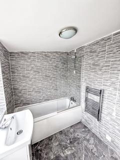 3 bedroom house to rent, Clynmawr Street, Abertillery NP13