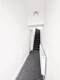 3 bedroom house to rent, Clynmawr Street, Abertillery NP13
