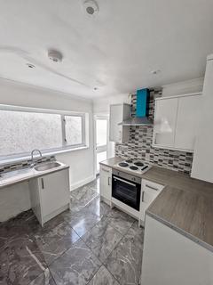 3 bedroom house to rent, Clynmawr Street, Abertillery NP13