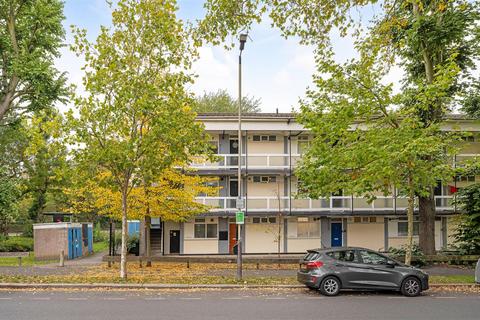 1 bedroom flat for sale, Sunray Avenue, London, SE24