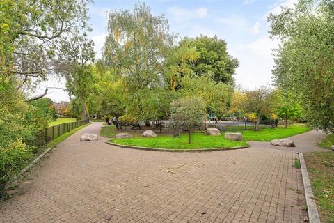 1 bedroom flat for sale, Sunray Avenue, London, SE24