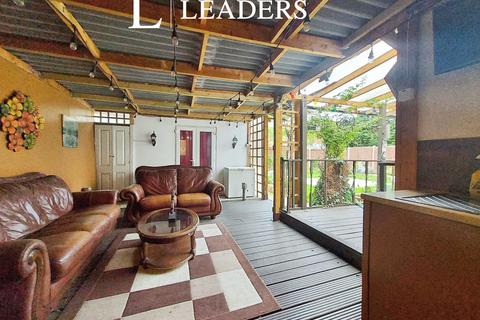 undefined, Princess Margaret Road, East Tilbury, RM18