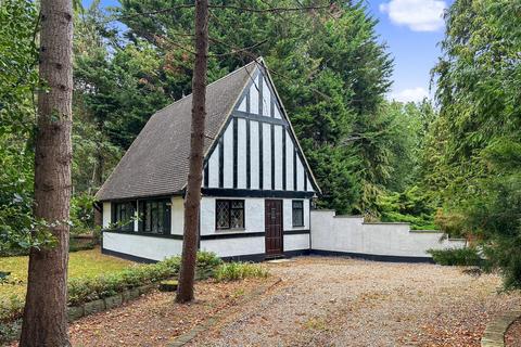 4 bedroom detached house for sale, Frog Street, Kelvedon Hatch, Brentwood