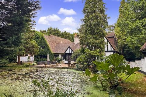 undefined, Frog Street, Kelvedon Hatch, CM15