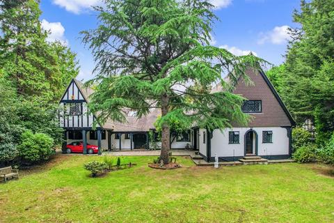 undefined, Frog Street, Kelvedon Hatch, CM15