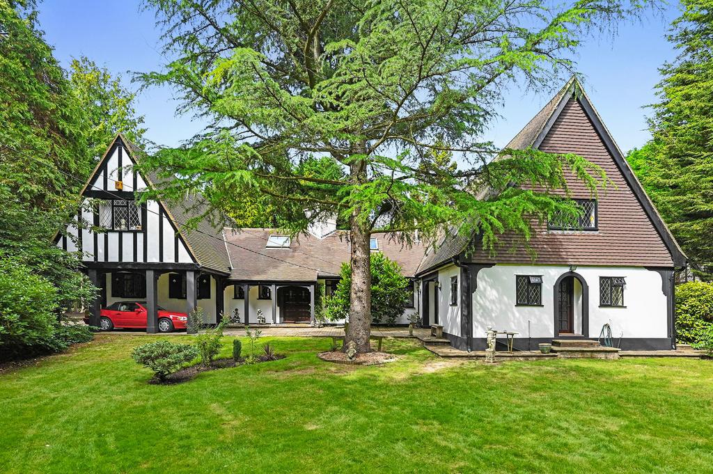 Frog Street, Kelvedon Hatch 4 bed detached house for sale - £1,650,000