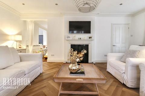 3 bedroom detached house for sale, Darton Road, Cawthorne