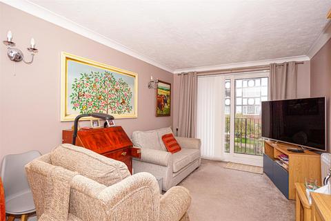 undefined, St. Helens Crescent, Hastings