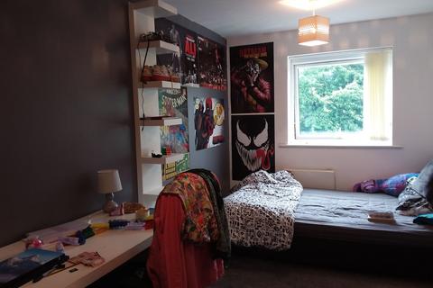 2 bedroom flat to rent, Apartment ,  Denmark Road, Manchester