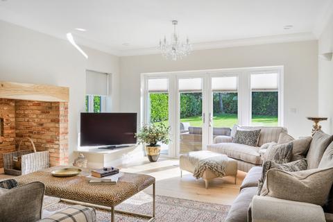 undefined, Hillcrest, Surrey RH19