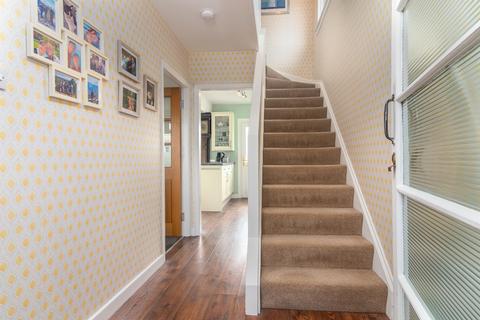 31 Cairngorm Crescent, Bearsden, Glasgow, G61 4EH