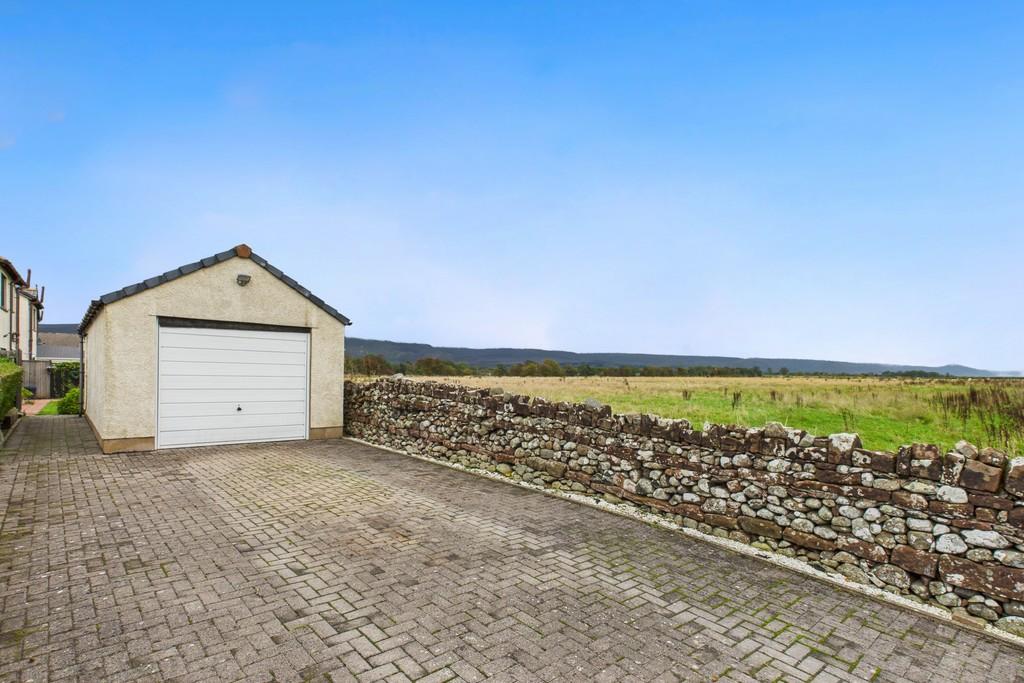Garage/ Drive