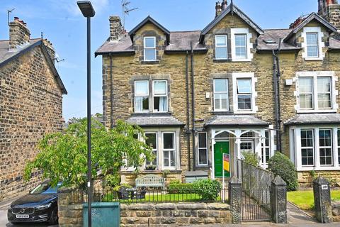 5 bedroom end of terrace house to rent, West End Avenue, Harrogate