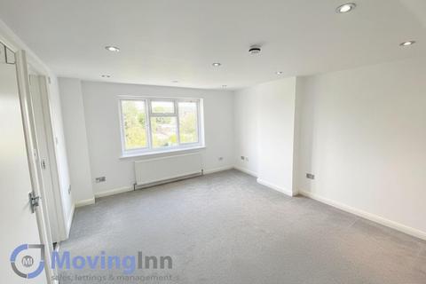 4 Rowan Crescent, London, SW16 5JB