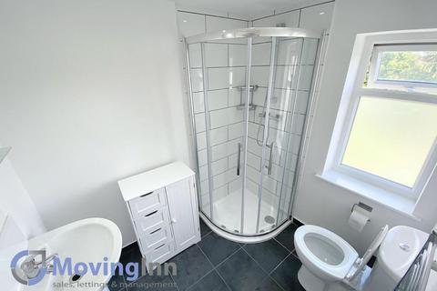 4 Rowan Crescent, London, SW16 5JB