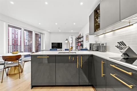 2 bedroom apartment for sale, Alington House, Hornsey N8