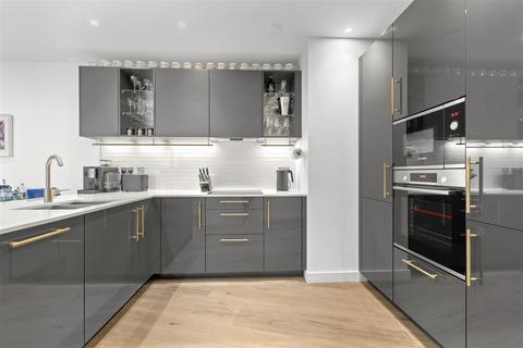 2 bedroom apartment for sale, Alington House, Hornsey N8