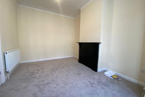 3 bedroom terraced house to rent, Cardiff Road, Hampshire PO2