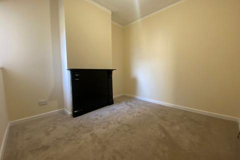 3 bedroom terraced house to rent, Cardiff Road, Hampshire PO2