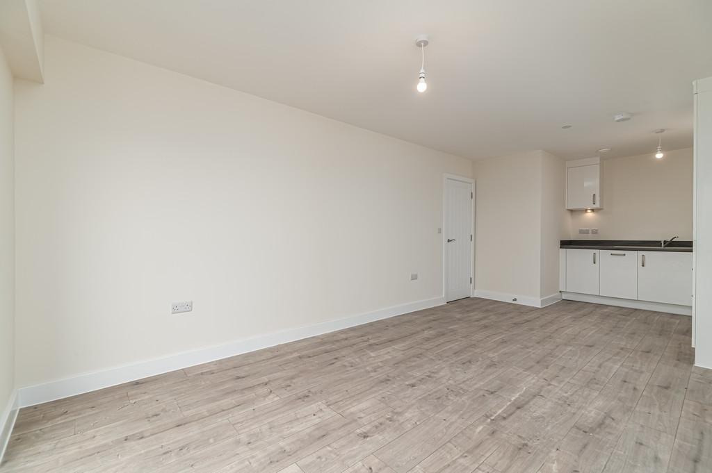 Flat 76-3