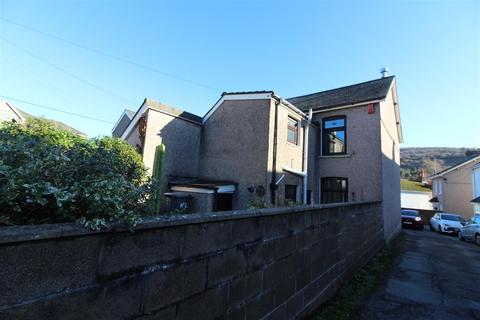 undefined, Greenfield Avenue, Newport NP11