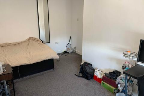 undefined, Bankfield Terrace, Leeds LS4
