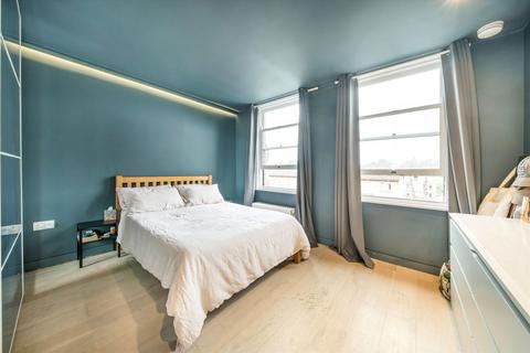 2 bedroom flat for sale, Amhurst Road, London E8