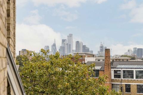 2 bedroom flat for sale, Atkins Square, London E8