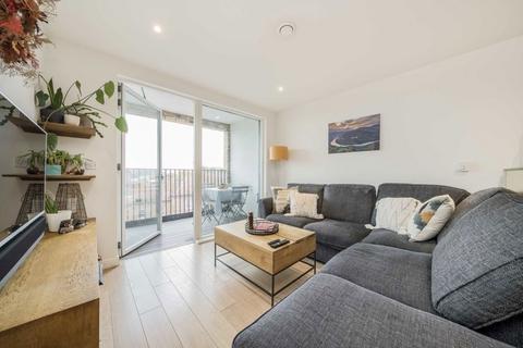 2 bedroom flat for sale, Atkins Square, London E8