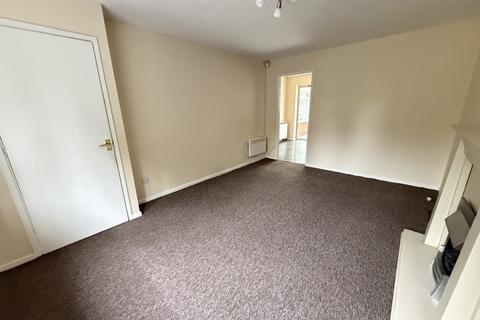 3 bedroom semi-detached house to rent, Langsett Road, Wolverhampton WV10