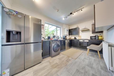 2 bedroom semi-detached house for sale, Broomwood Road, Orpington