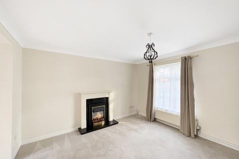 3 bedroom terraced house to rent, Gayton Close, Cambridge CB2