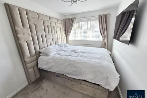 24 Greenfields, Heckmondwike, WF16 9HG