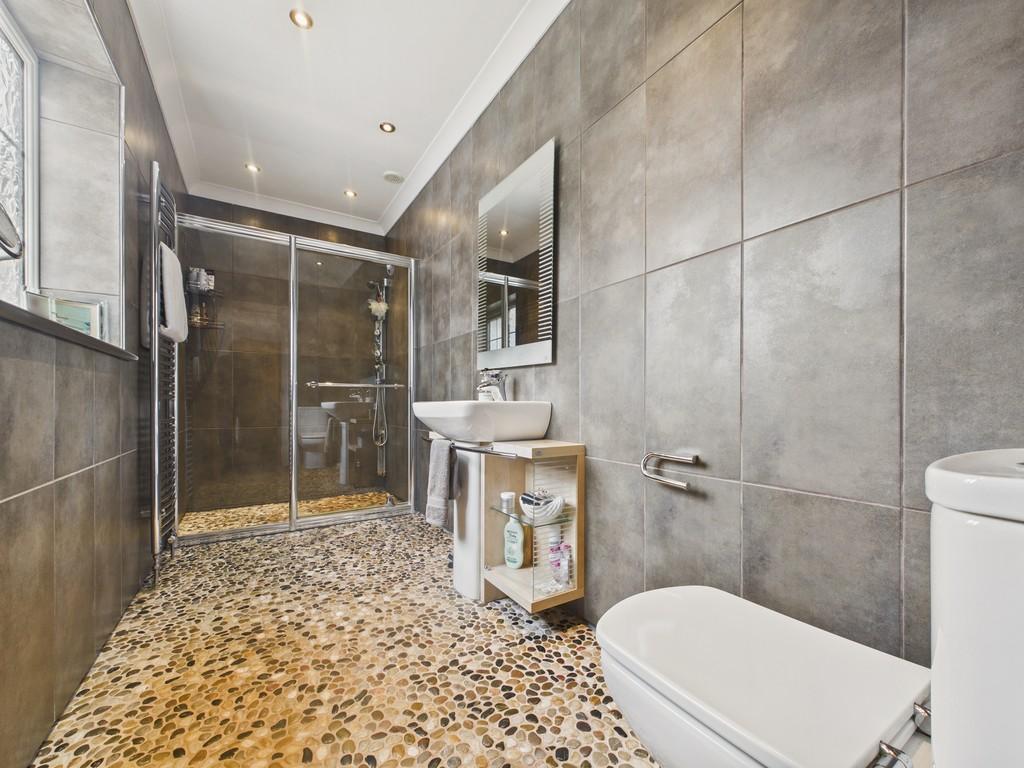 Cam04092 g0 pr0099 still019