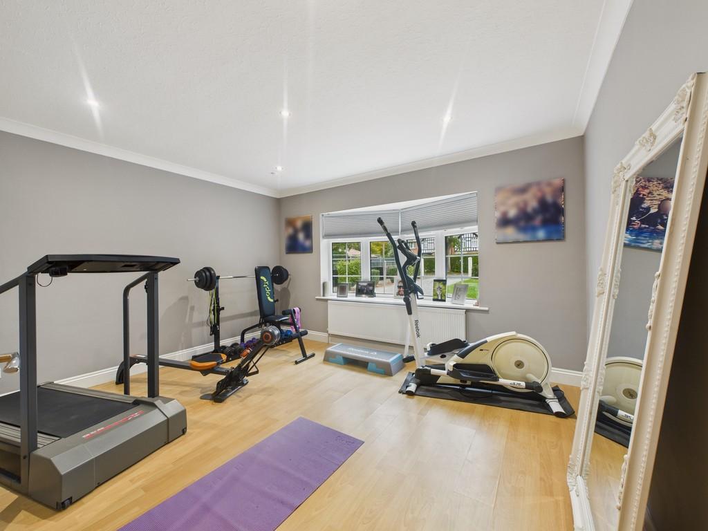 Cam04092 g0 pr0099 still015